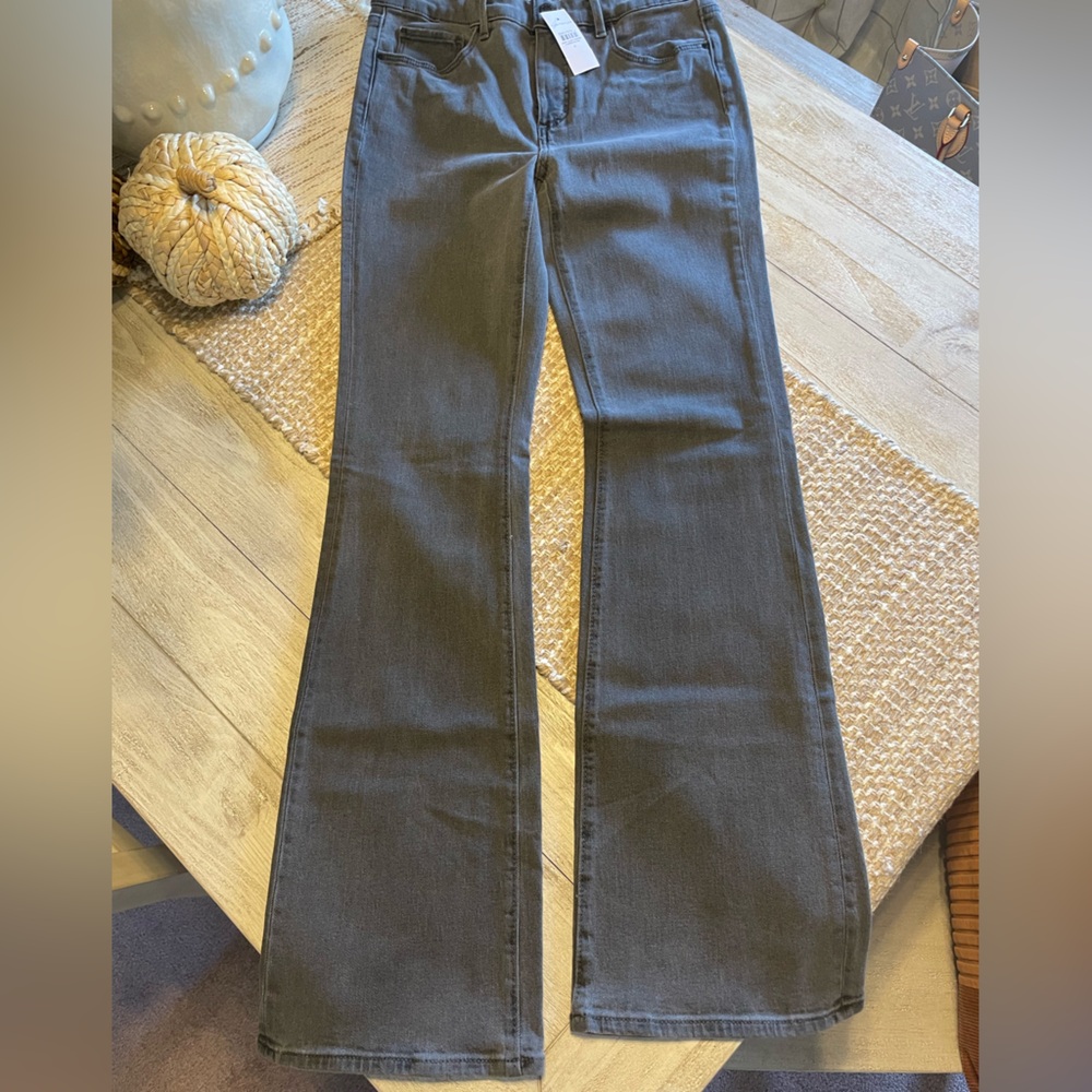Ann Taylor: The Boot mid rise jeans size 4.